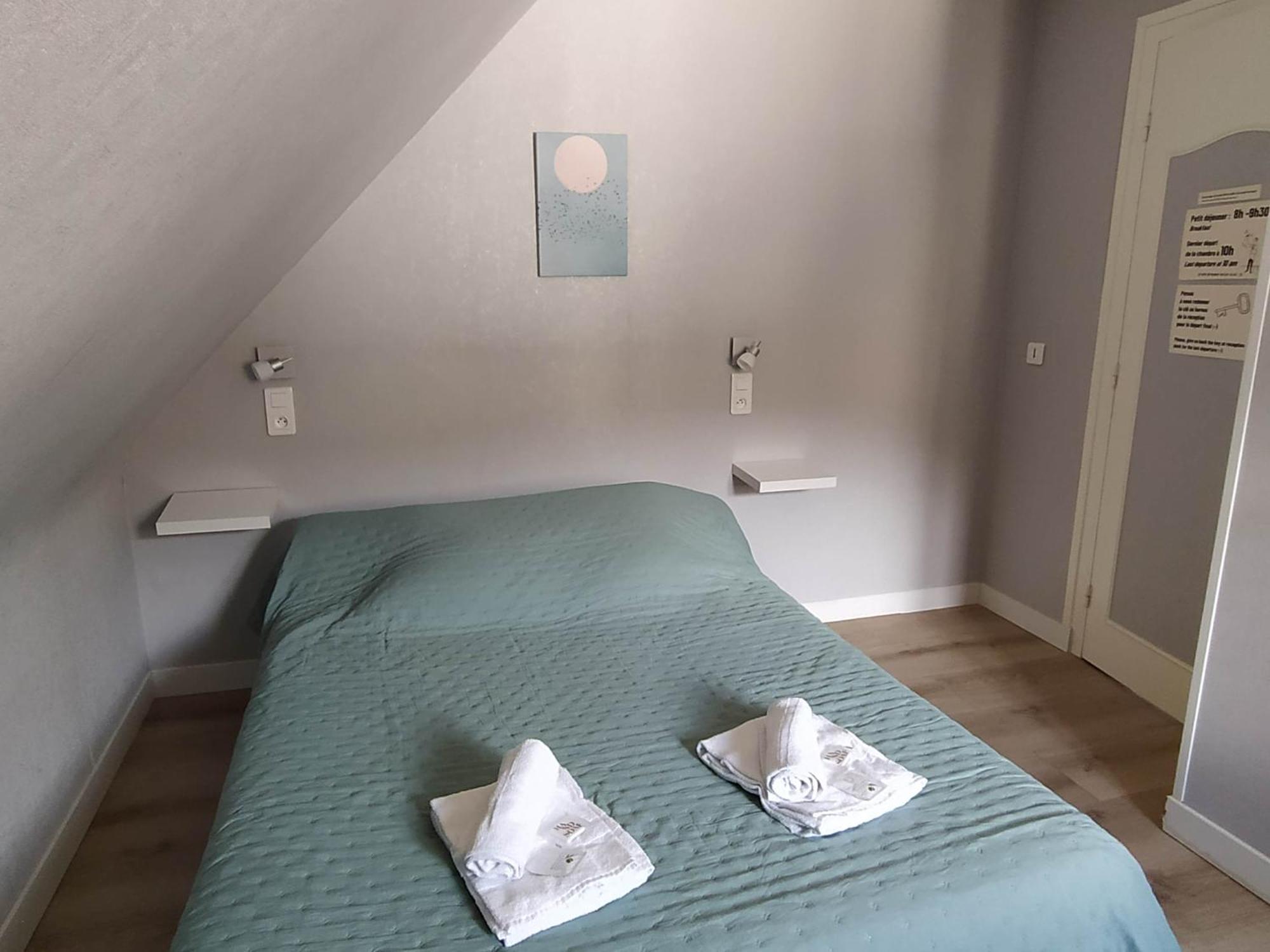 Hotel Restaurant Notre Dame Orcival Bagian luar foto